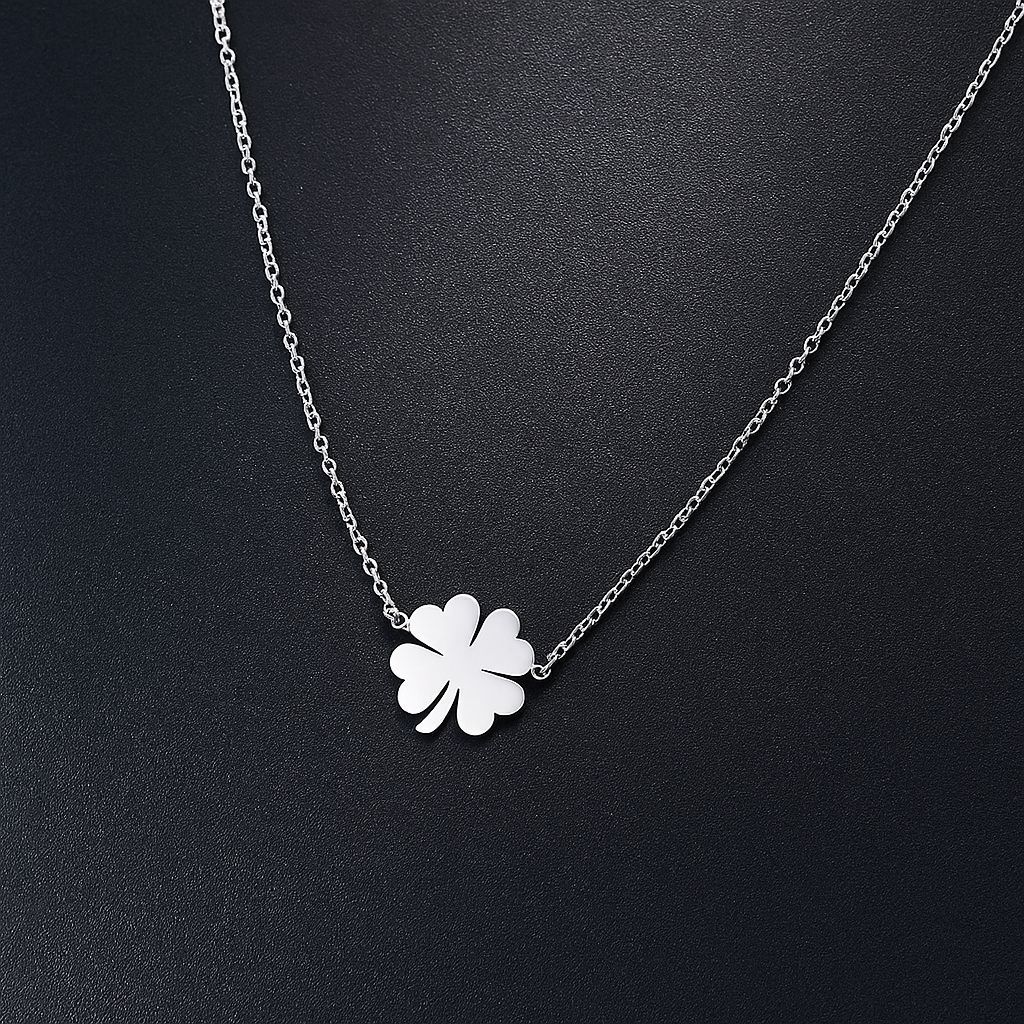 Collier Femme Trèfle à Quatre Feuilles – Porte-Bonheur Élégant en Acier inoxydable