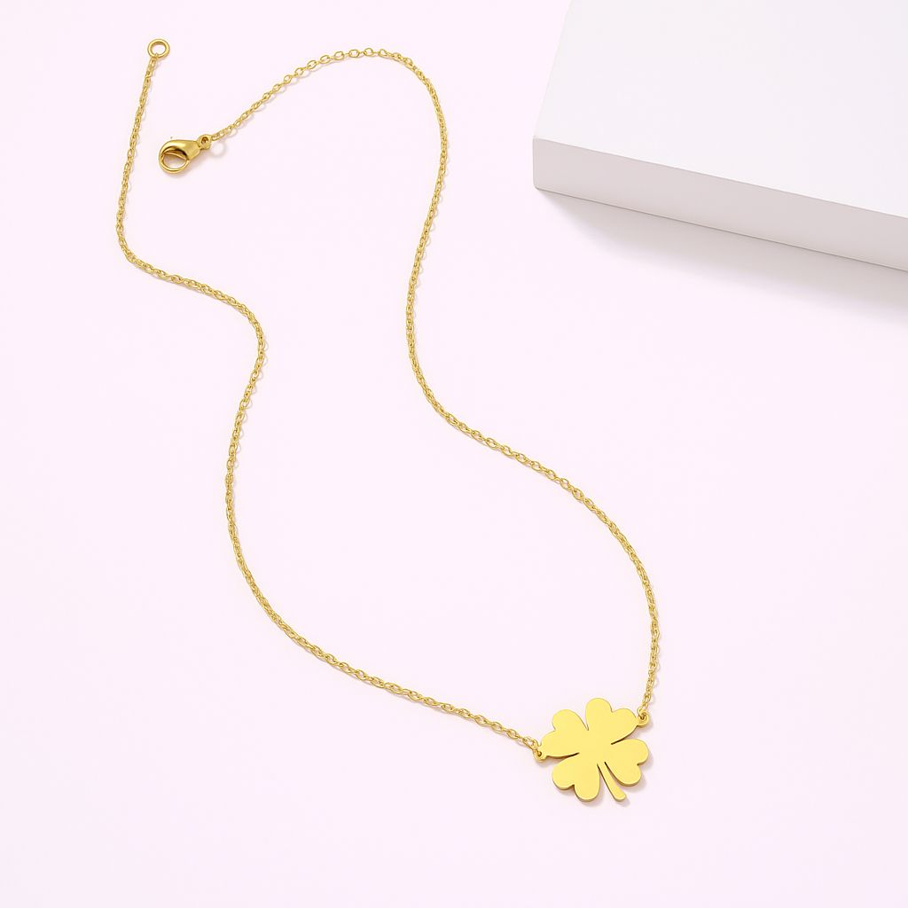 Collier Femme Trèfle à Quatre Feuilles – Porte-Bonheur Élégant en Acier inoxydable